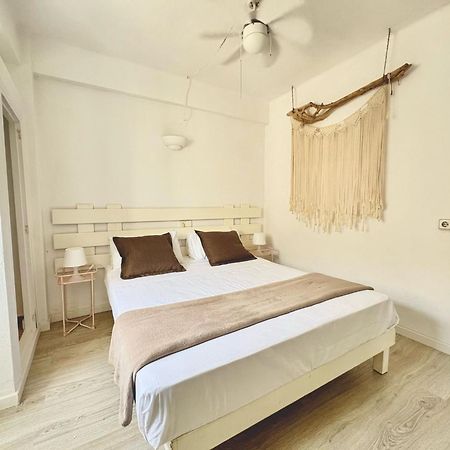 Apartamentos Formentera Copacabana 18 Es Pujols Luaran gambar