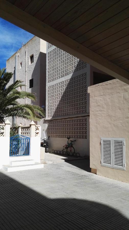 Apartamentos Formentera Copacabana 18 Es Pujols Luaran gambar